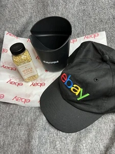 Ebay Swag EBAY OPEN 2022 Gorra Sombrero Acentos Urbanos Blanco Dorado Palomitas Taza de Goma - Imagen 1 de 6