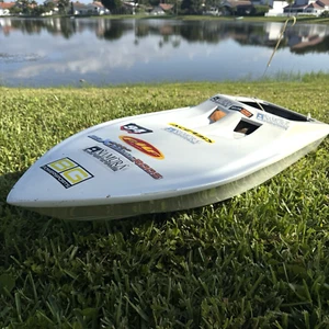 Vintage 42” PARMA INTERNATIONAL McCulloch Titan Gas Engine Hobby R/C Boat Read! - Picture 1 of 6