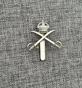 Royal Army Physical Training Corps CAP BADGE - Picture 1 of 2