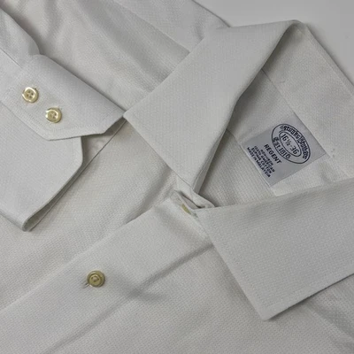 Camisa social Brooks Brothers 16.5-36 Regent branca texturizada não ferro Supima - Imagem 1 de 4