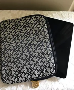 Apple ipad case Tommy Hilfiger zippered 10x8 ereader kindle tablet black white - Picture 1 of 7