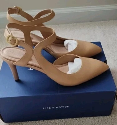 Woman's Heels Rockport 75 MM Total Motion X Strap. Size 11 M. - Image 1 of 4