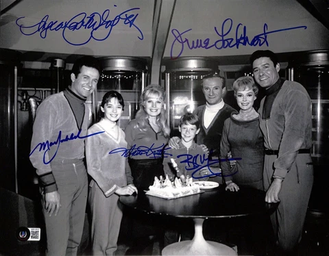 Lost in Space Cast Signed 11x14 Photograph BAS (Grad Collection) Cover