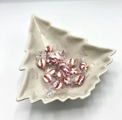 Cuenco para servir blanco de invierno Pottery Barn Holiday Tree gres granja 12"x10" Foto 1 de 4