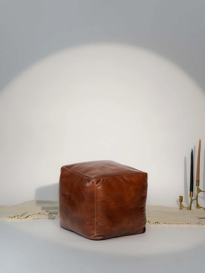 BBH HOMES HECHO A MANO ECOLÓGICO FORMA CUADRADA RELLENO CUERO BÚFALO MARRÓN PUF Foto 1 de 1