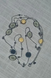 Wunderschöne Lange Halskette mit Steinen In Silber, von LIA via. - Bild 1 von 1