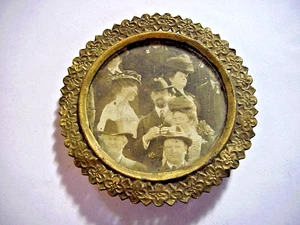 Antique PHOTO of QUEEN VICTORIA, PRINCE ALBERT, & Friends in Fancy Gilt FRAME - Picture 1 of 4