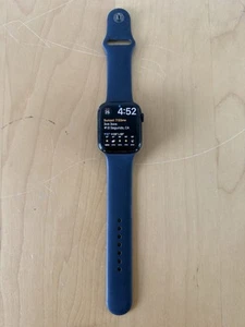 Apple Watch Series 8 (GPS) 45MM Midnight Aluminum Case Black Sport Band (M/L) - Zdjęcie 1 z 8