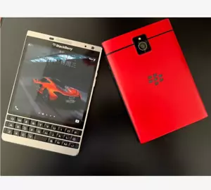 BlackBerry Passport Q30 32GB 3GB RAM Unlocked Smart Full Keyboard Smartphone - Picture 1 of 9