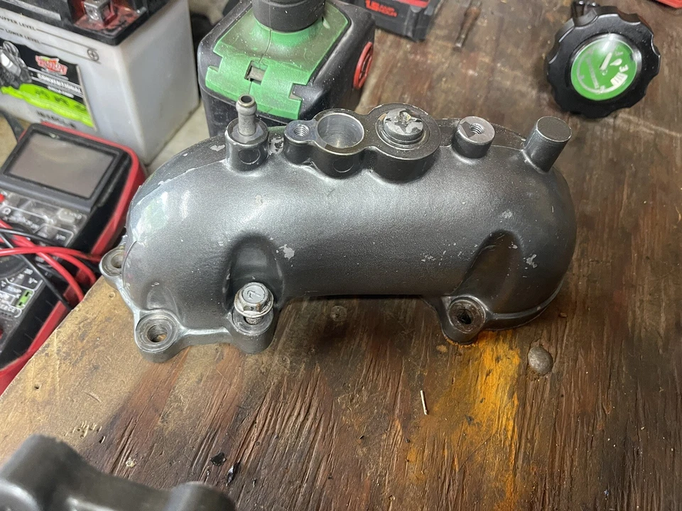 07L21 Tigershark Daytona 640 1993 tubo de escape 0612-463 Foto 1 de 1