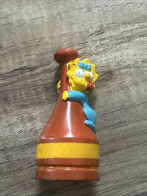 THE SIMPSONS 3D CHESS SET REPLACEMENT PIECE MAGGIE THE Red/Brown FIGURE - Photo 1/4