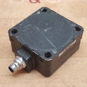 Pepperl+Fuchs NCB50-FP-E2-C-P3-V1 Weld Immune Sensor, Inductive Flat Pack 187584 - Picture 1 of 5