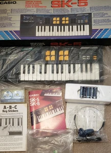 VINTAGE NOS CASIO SK-5 SAMPLING KEYBOARD UNUSED W/ BOX PAPERS CASSETTE - Picture 1 of 10