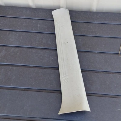 Honda Pilot 2009-2015 adorno interior delantero lado del pasajero gris 84201-SZA OEM Foto 1 de 4