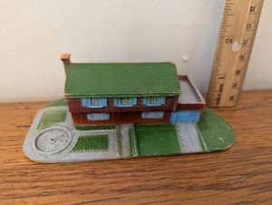 Lone Star Eaglet Series Gulliver Co Town & Country 2 Storey House #1327 England - Picture 1 of 6