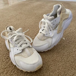 Nike Air Huarache Run White Pure Platinum Toddler Size 6.5Y Lace Up #654275-110 - Picture 1 of 9