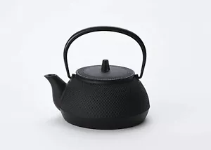 Iwachu Iron Kettle Black Baking 0.65L Iron Kettle Teapot 5 type 12822 - Picture 1 of 1