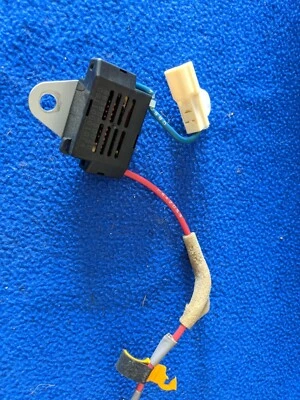 Filtro de ruido antena de radio Lexus LS600H ls460 2008-2017 fabricante original Foto 1 de 4