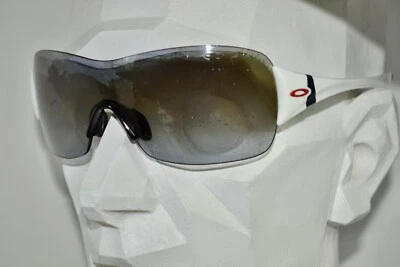 Part/Repair Oakley USA Miss Conduct OO9141-11 White Women Sport Wrap Sunglasses - Image 1 of 4