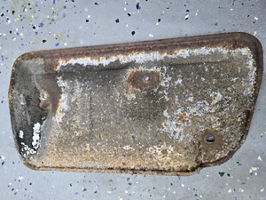 87-89 Nissan 300ZX OEM Rear Undercarriage Muffler Heat Shield - Picture 1 of 10