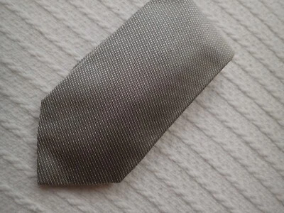 VINTAGE IMPORTED SILK USA MADE CHRISTOPHER HUNTER NECK TIE Foto 1 de 3