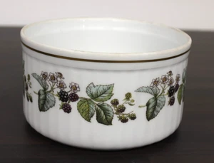 Royal Worcester Lavinia 6.5" Diameter 3.5" Tall Oven To Tableware Bowl - Picture 1 of 3