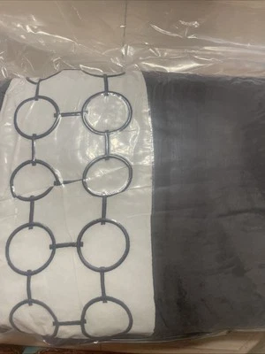 King Size Velvet Quilt blanket And 2 Shams Black - Image 1 of 4