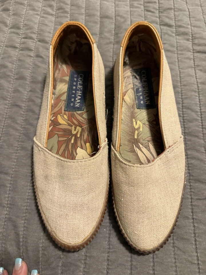 Zapatos sin cordones para mujer Cole Haan tostados talla 8,5 suela de goma excelente estado Foto 1 de 4