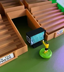 VAR Pitchside Monitor for Subbuteo/Zeugo Stadiums (3D Printed) - Picture 1 of 3
