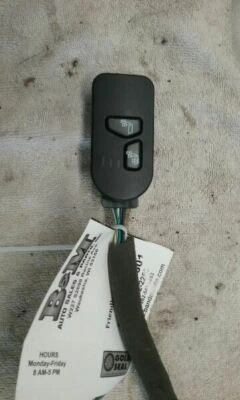 Interruptor de porta frontal driver Driver's Master Fits 03-07 Sierra 1500 Pickup 776887 - Imagem 1 de 4