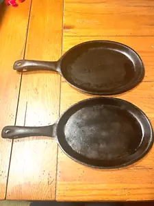 Lot Of (2) Vintage SIZZLER SERVER Cast Iron Skillet Frying Steak Faijta Pans - Picture 1 of 8