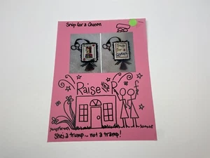 Raise The Roof Snip For A Queen Counted Cross Stitch Pattern With Charm - Picture 1 of 4