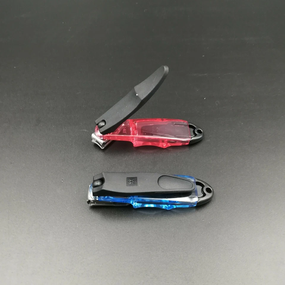 ZWILLING J.A. HENCKELS Zwilling Classic INOX Nagelknipser Knipser Nagelzwicker - rosa oder blau - klein