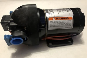 Bomba de diafragma triplex eléctrica de alto flujo Flojet 03521501B - 12 V, 3,5 GPM, 60 PSI - Imagen 1 de 4