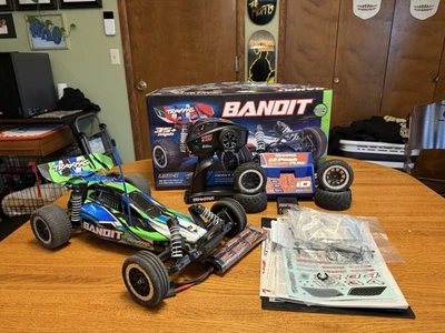 Traxxas Bandit XL-5 with 2-S battery, E-Z peak Charger and Set of Street Tires - Image 1 of 4