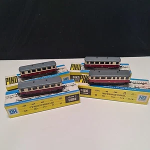 Wagon to the railroad 3pieces and electric locomotive 1 PIKO HO  1:87  16,5 mm  - Picture 1 of 12