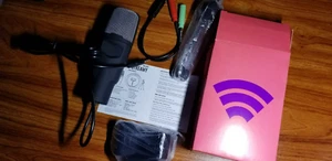 Micrófono MC Streamy Studio + abrazadera + trípode de escritorio + adaptador de audio - Imagen 1 de 4