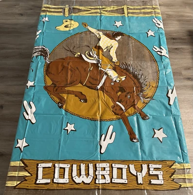 De Colección Vaquero Caballo Cortina de Ducha Vinilo Western Saturday Knight Ltd Nuevo de Lote Antiguo 70x69 Pulgadas Foto 1 de 4