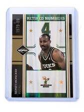 2010-11 Limited Retired Numbers Gold Spotlight #9 Sidney Moncrief /24 Bucks HOF