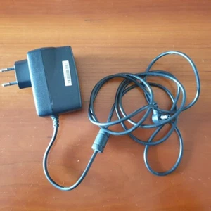 CASIO AC ADAPTOR PSM10E-95(VE) AD-E95100LG USATO IN OTTIMO STATO - Picture 1 of 2