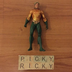 DC Comics Essentials AQUAMAN Figure - 6.5"/No Trident - Picture 1 of 4
