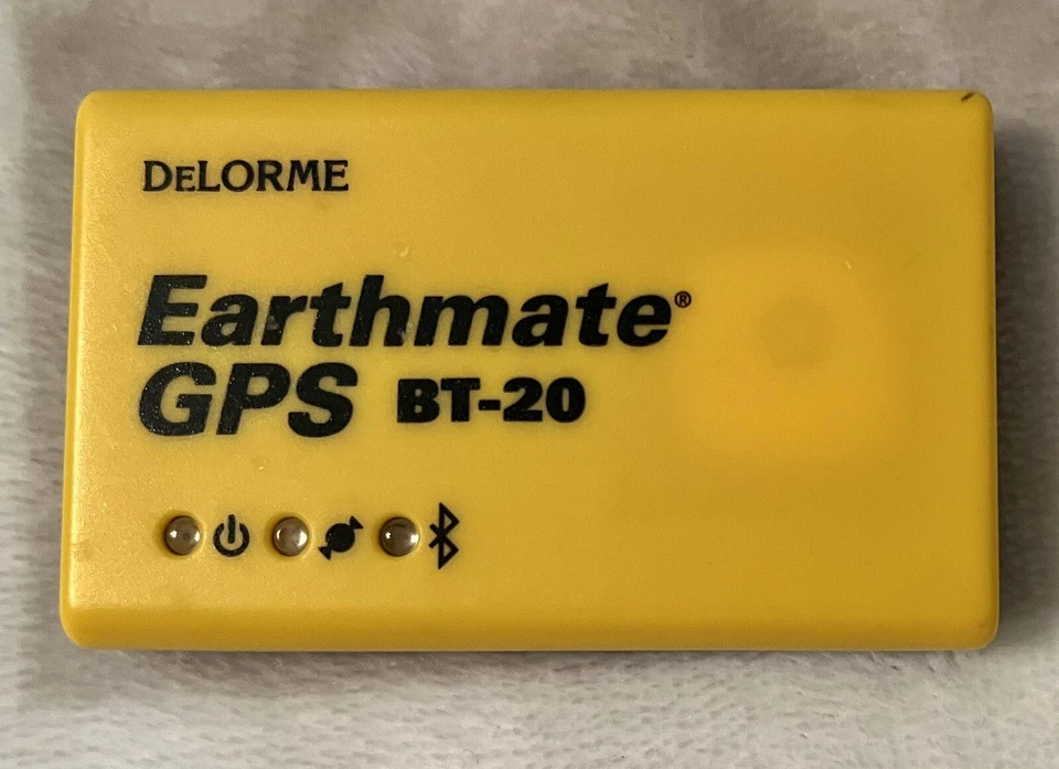 DeLORME Earthmate USB GPS BT-30 Bluetooth - Image 1 of 4