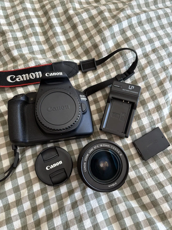 Canon EOS-2000D 24.1MP DSLR Camera - Black (Kit with EF-S 18-55mm IS II Lens) - Image 1 of 4