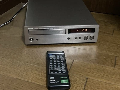 Reproductor de CD compacto Yamaha CDX-10 DAC audio digital AC100V 50/60Hz 9W 1994 plateado Foto 1 de 4