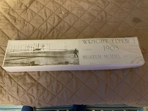 Wright Flyer 1 1903 Museum Model Series Balsa Model Kit 24" Spannweite VERSIEGELT - Bild 1 von 3