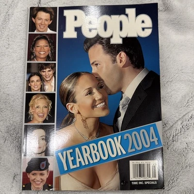 JENNIFER LOPEZ & BEN AFFLECK 2004 PEOPLE MAGAZINE YEARBOOK MICHAEL JACKSON +++ - Image 1 of 4