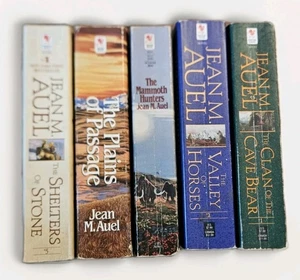 Lot of 5 Jean Auel Earth's Children Series PB Clan of the Cave Bear Vintage SCs - Imagen 1 de 9