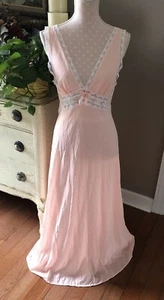 Vtg Gaymode Pennys Nylon Low Cut Full Length Nightgown Peach Embroidered Women M - Picture 1 of 15