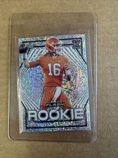 Trevor Lawrence 2021 LEAF FLASH XRC ROOKIE CARD