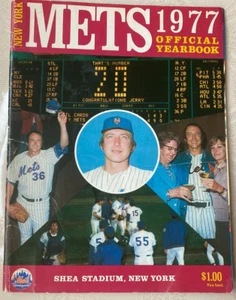 Vintage New York Mets 1977 Official Yearbook Jerry Koosman Fold Out Team Picture - Picture 1 of 5